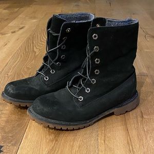 Woman’s Timberland Boot with Sherpa Lining